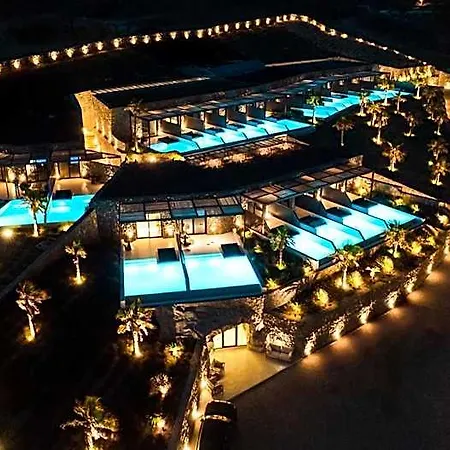 Ftelia Black Mykonos Town