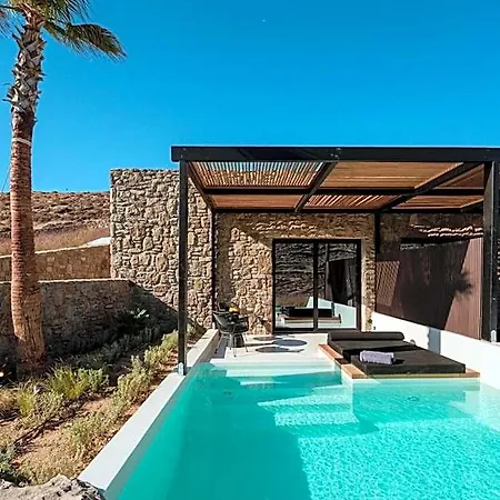 Hotell Ftelia Black Mykonos Town