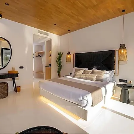 Ftelia Black Hotell *