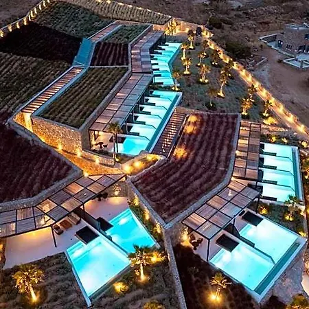 Ftelia Black Hotell